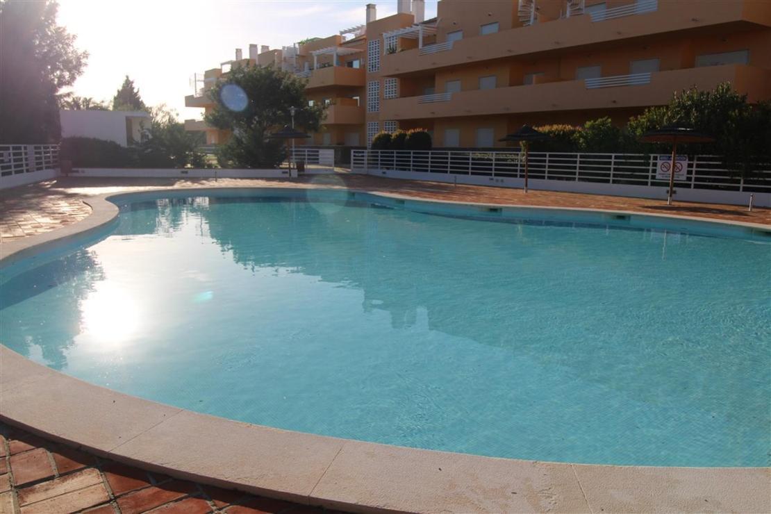 Marinho - 2 Bedroom 2 Bathroom Ground Floor Apartment With Communal Pool And Gardens Conceicao  Ngoại thất bức ảnh