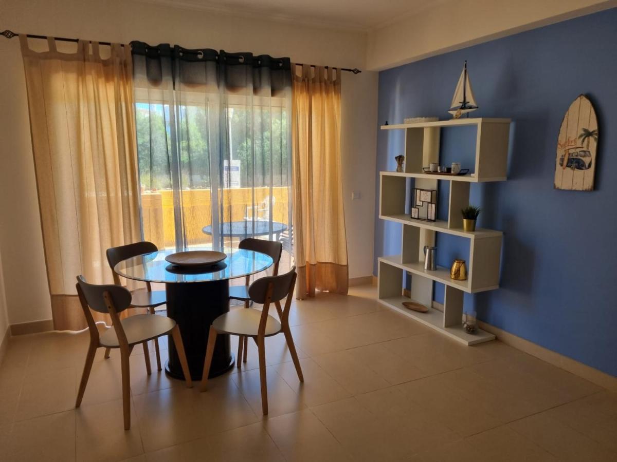 Marinho - 2 Bedroom 2 Bathroom Ground Floor Apartment With Communal Pool And Gardens Conceicao  Ngoại thất bức ảnh